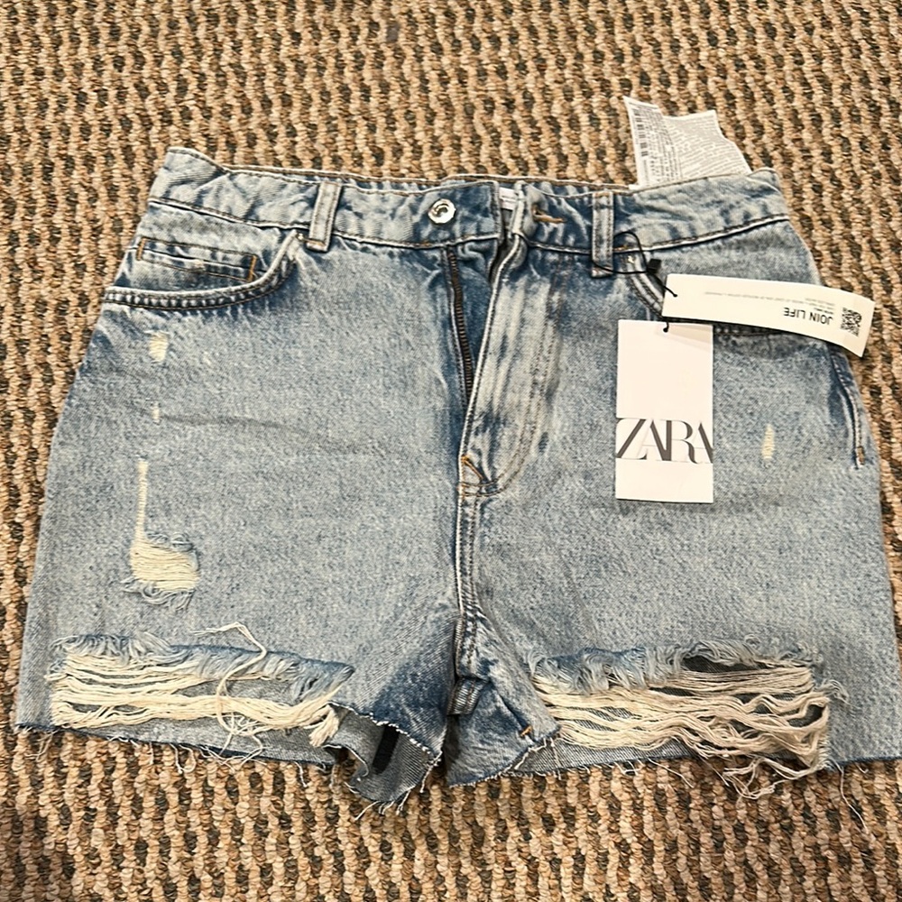Zara Women's Blue Denim Shorts